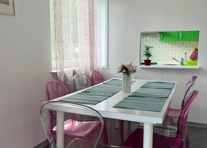 - Free Parking דירה *